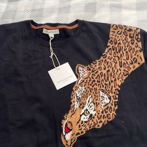 beachlumchlounge leopard sweater.  NWT size XL